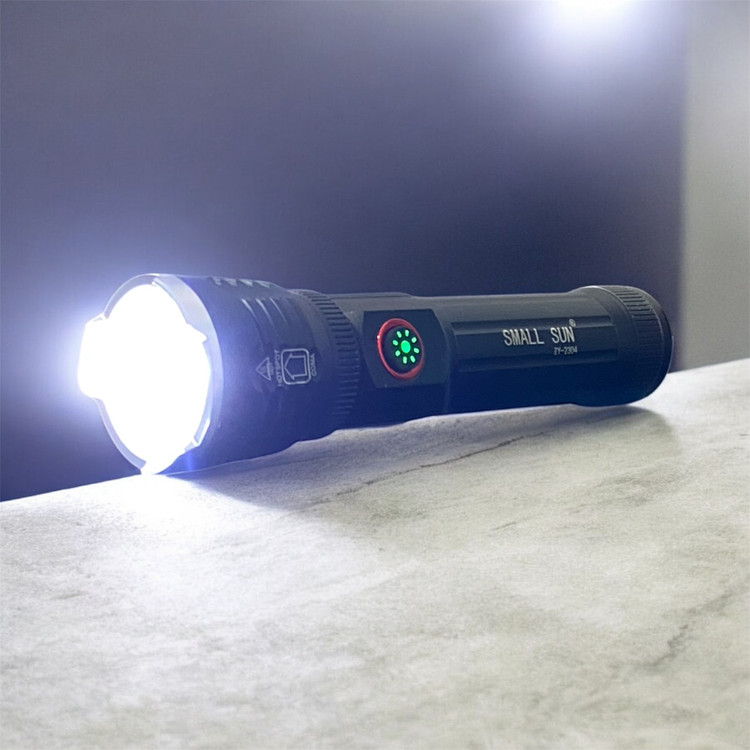 تصویر چراغ قوه پلیسی اسمال سان ZY-2304 روشن