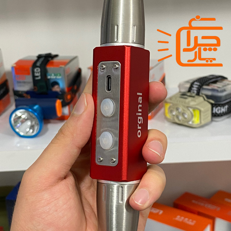 تصویر رنگ قرمز و درگاه شارژ تایپ سی چراغ قوه یووی UV شش لامپ اسمال سان مدل ZY-JY88 6F ( اصلی ) مخصوص تشخیص سنگ های قیمتی و تشخیص رنگ ماشین