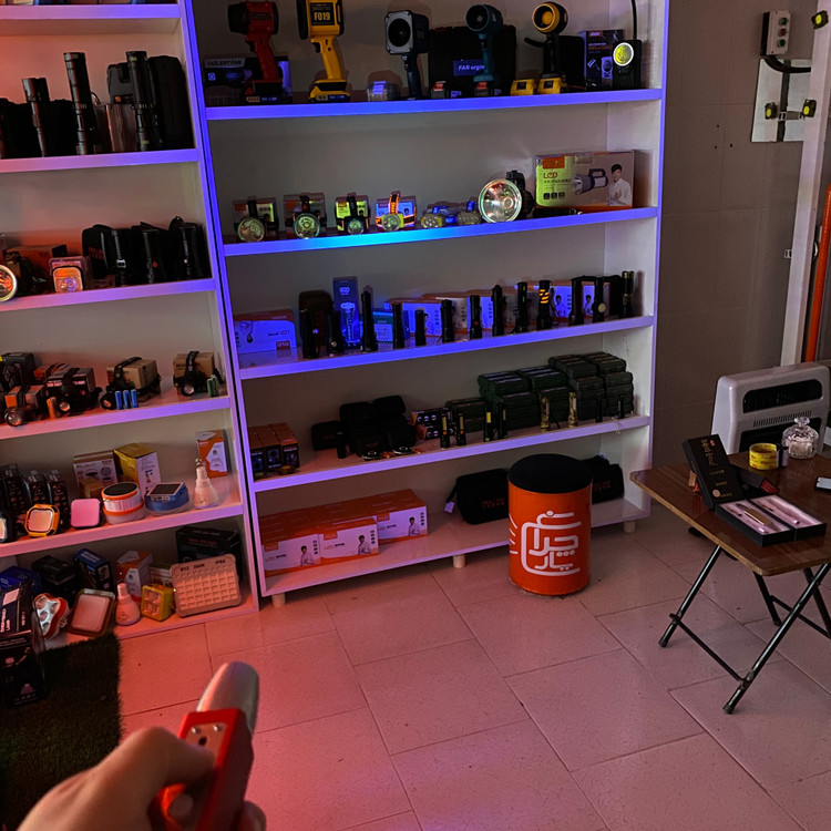 تست نوره اشعه فرا بنفش چراغ قوه یووی UV شش لامپ اسمال سان مدل ZY-JY88 6F ( اصلی ) مخصوص تشخیص سنگ های قیمتی و تشخیص رنگ ماشین